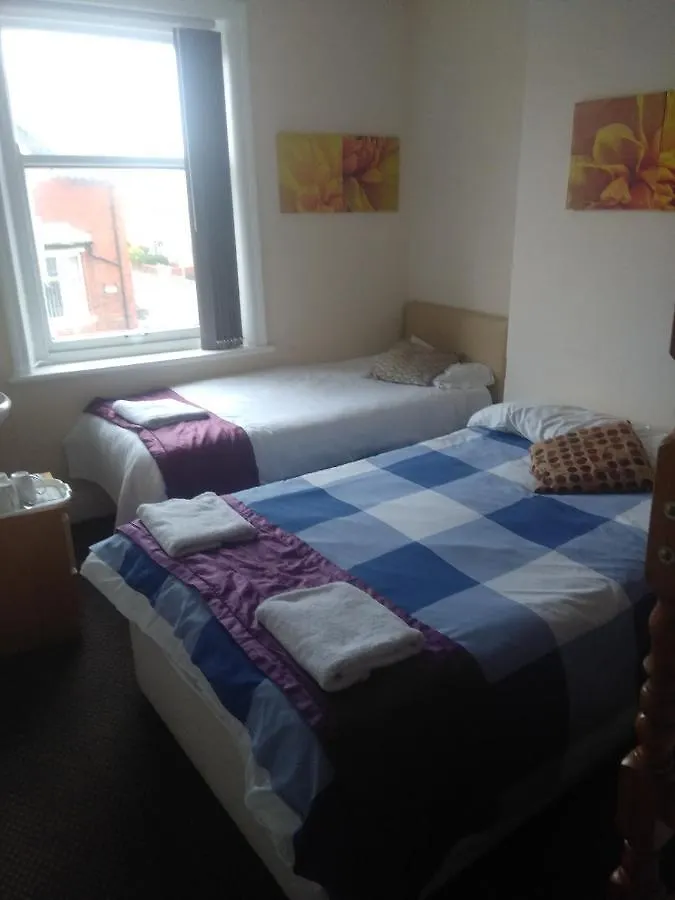 Lark Inn Blackpool Guest house