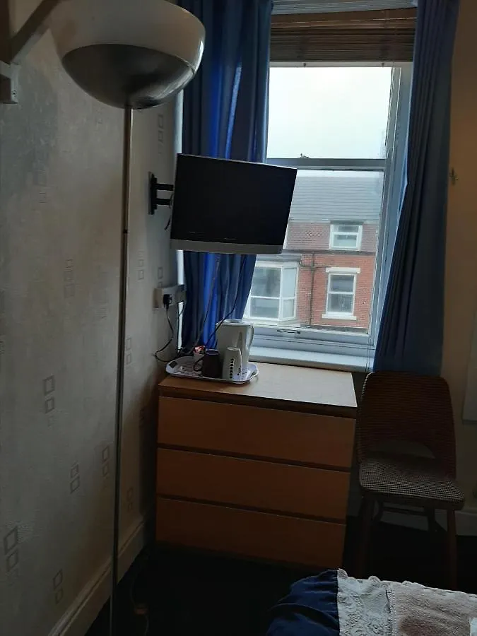 Lark Inn Blackpool Guest house